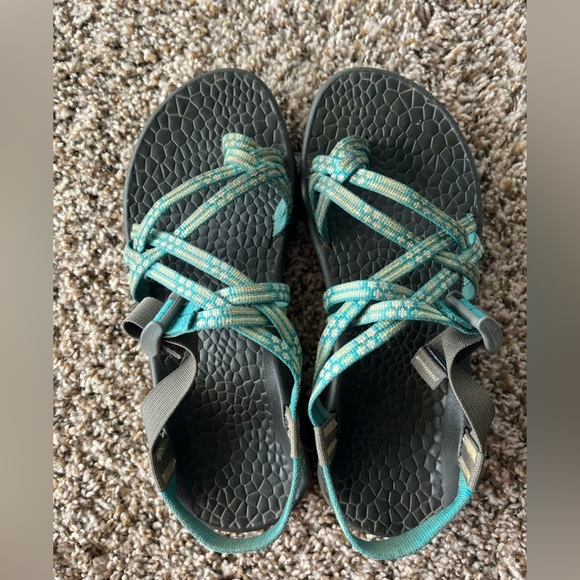 Womens chacos size 8 - Picture 2 of 5